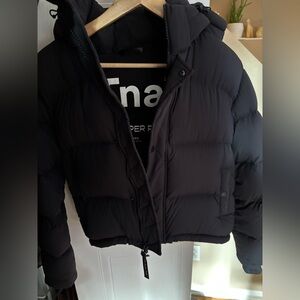 Aritzia Black Puffer Jacket